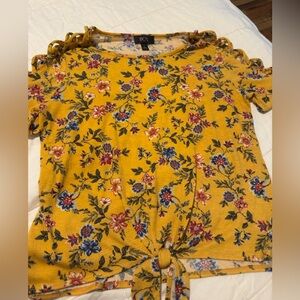 Cute BCX Women’s top-like new